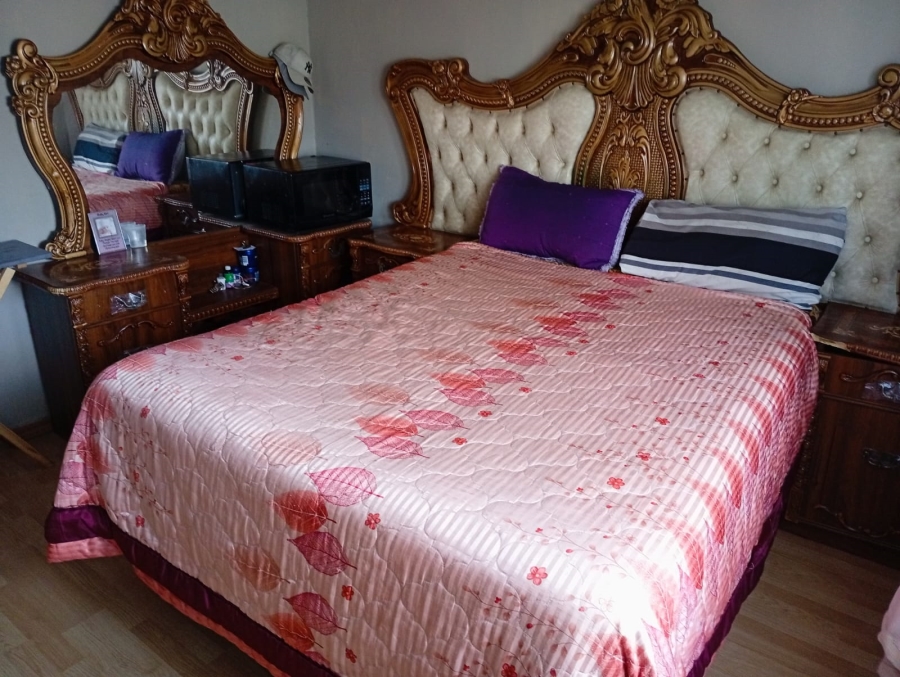 3 Bedroom Property for Sale in Ilitha Park Western Cape